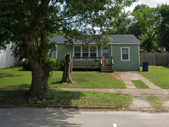 711 19th Ave N, Texas City, TX 77590