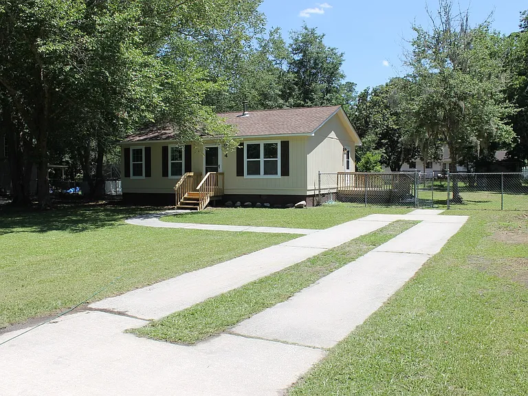 4 George B Ct — Photo 13
