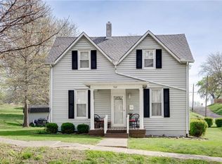 502 Mill St, Mound City, MO 64470