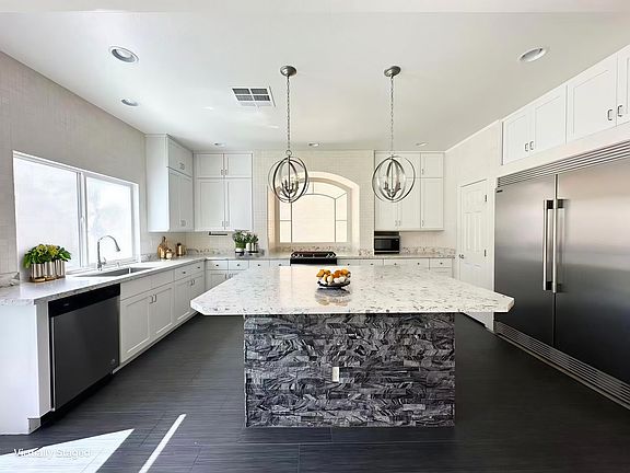 3rd image of 8191 Dover Canyon Ct