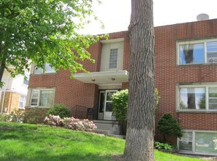 4230 Ingersoll Ave #305, Des Moines, IA 50312