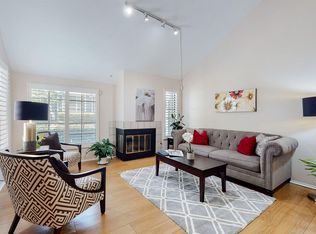 285 Monroe Ct, Azusa, CA 91702