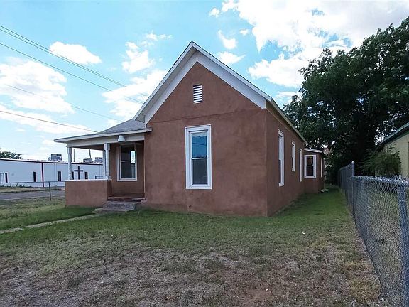 2nd image of 200 Axtell St