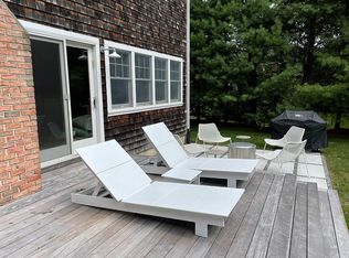 32 Wooded Oak Ln, East Hampton, NY 11937