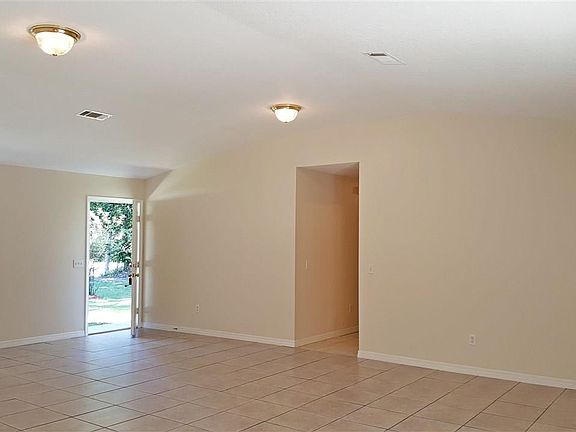 5th image of 3027 Skaggs St