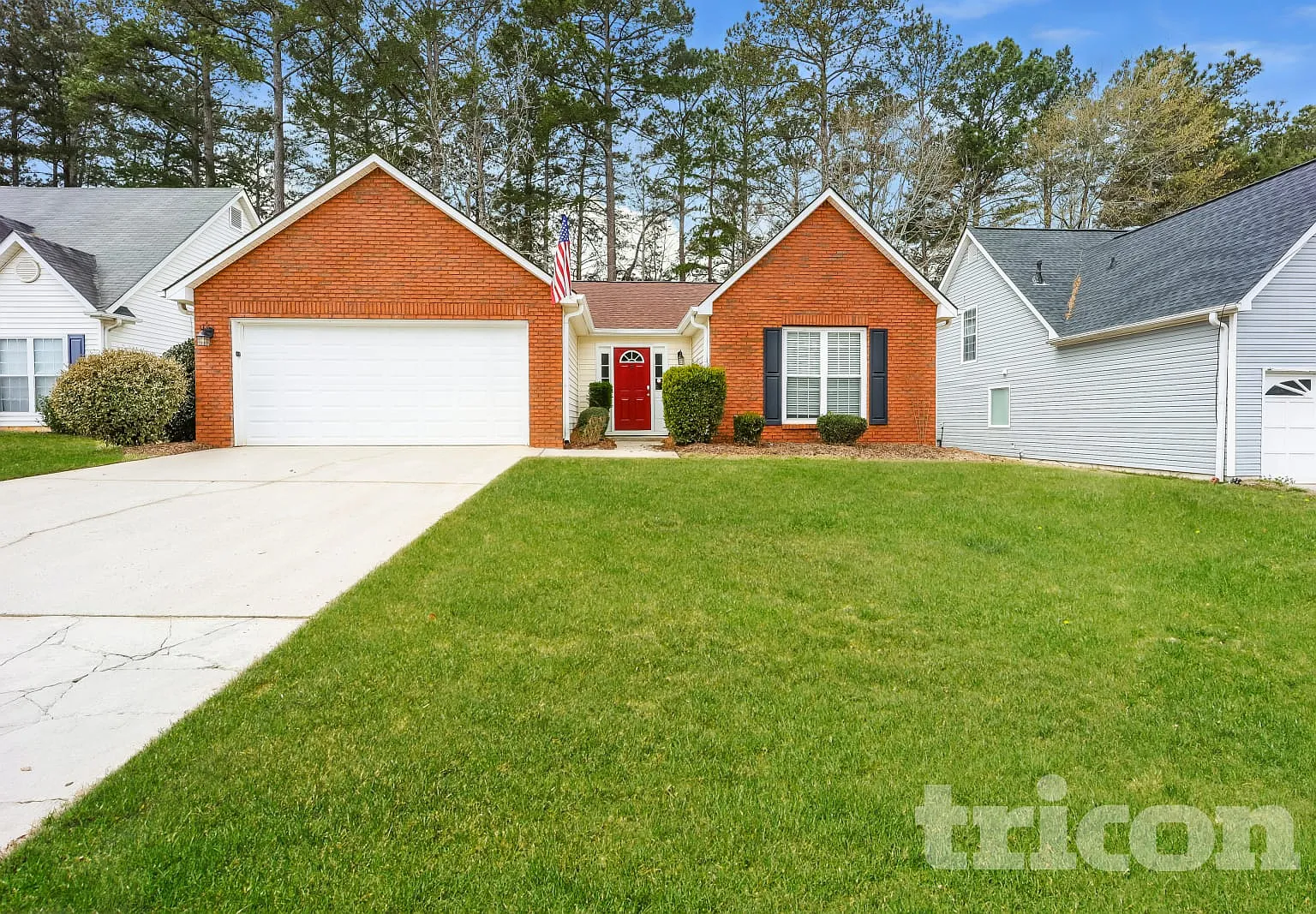 11823 Harbour Town Pkwy Fayetteville GA — Photo 1