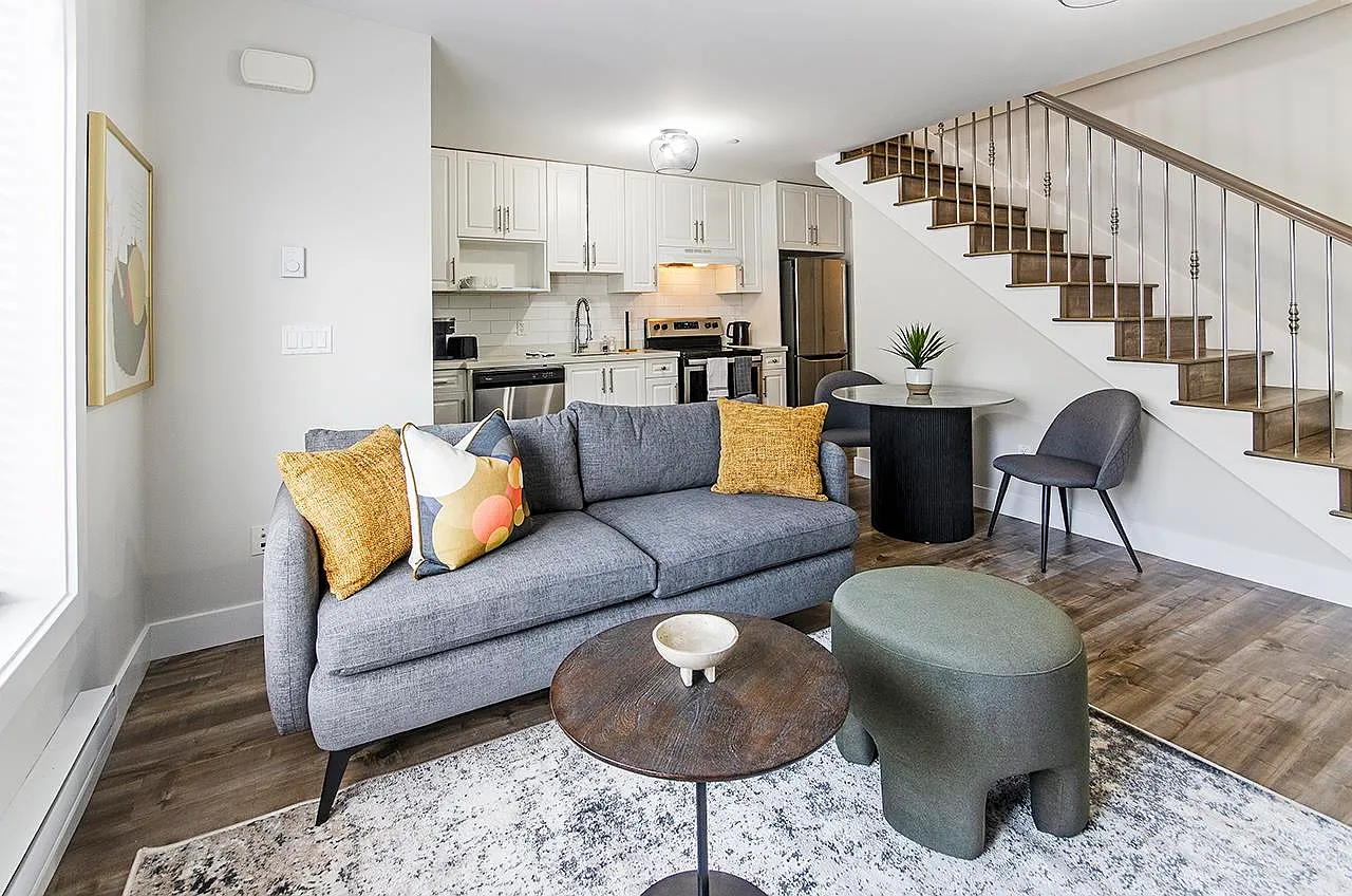 1 bed, 900 sqft, $2,500 — Photo 2