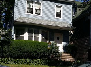 710 E 3rd St, Brooklyn, NY 11218