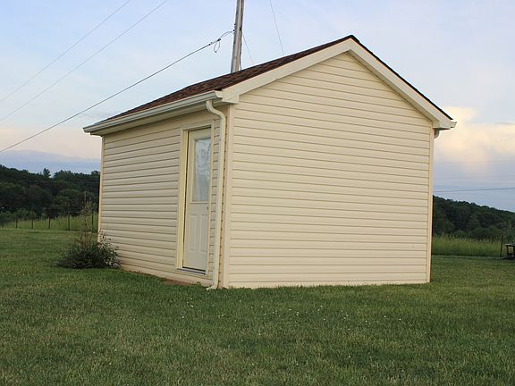 4th image of 2540 Bedford Road