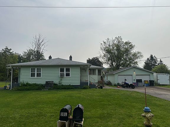 4th image of 38 Woodhill Ct