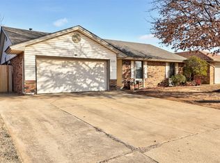 525 Wandering Way, Oklahoma City, OK 73170