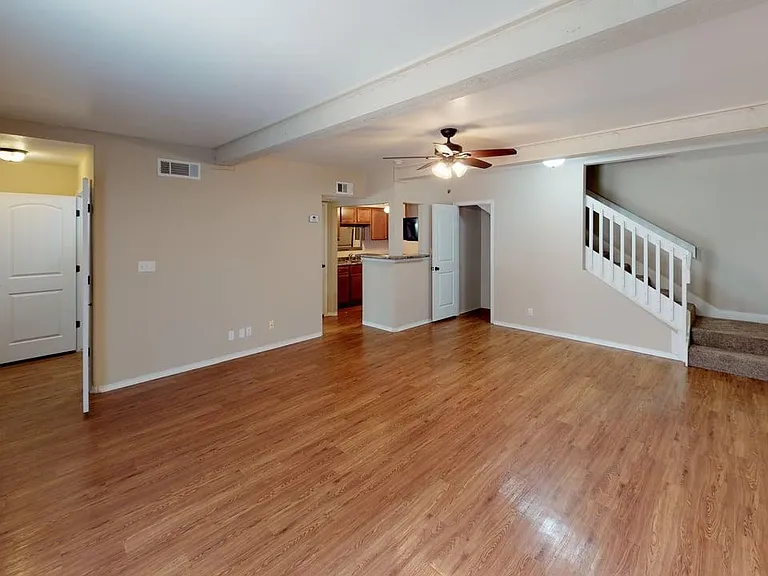 Metroplex Apartments — Photo 65