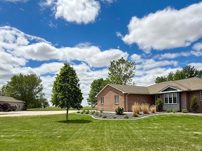 2260 E 103rd St, Kearney, NE, 68847