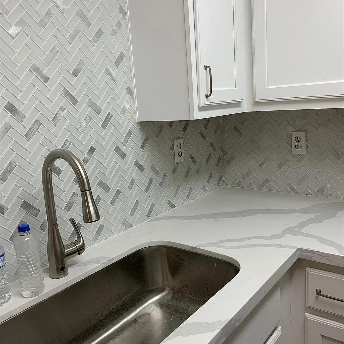 3 bed, 2.0 bath, 1096 sqft, $1,650 — Photo 3