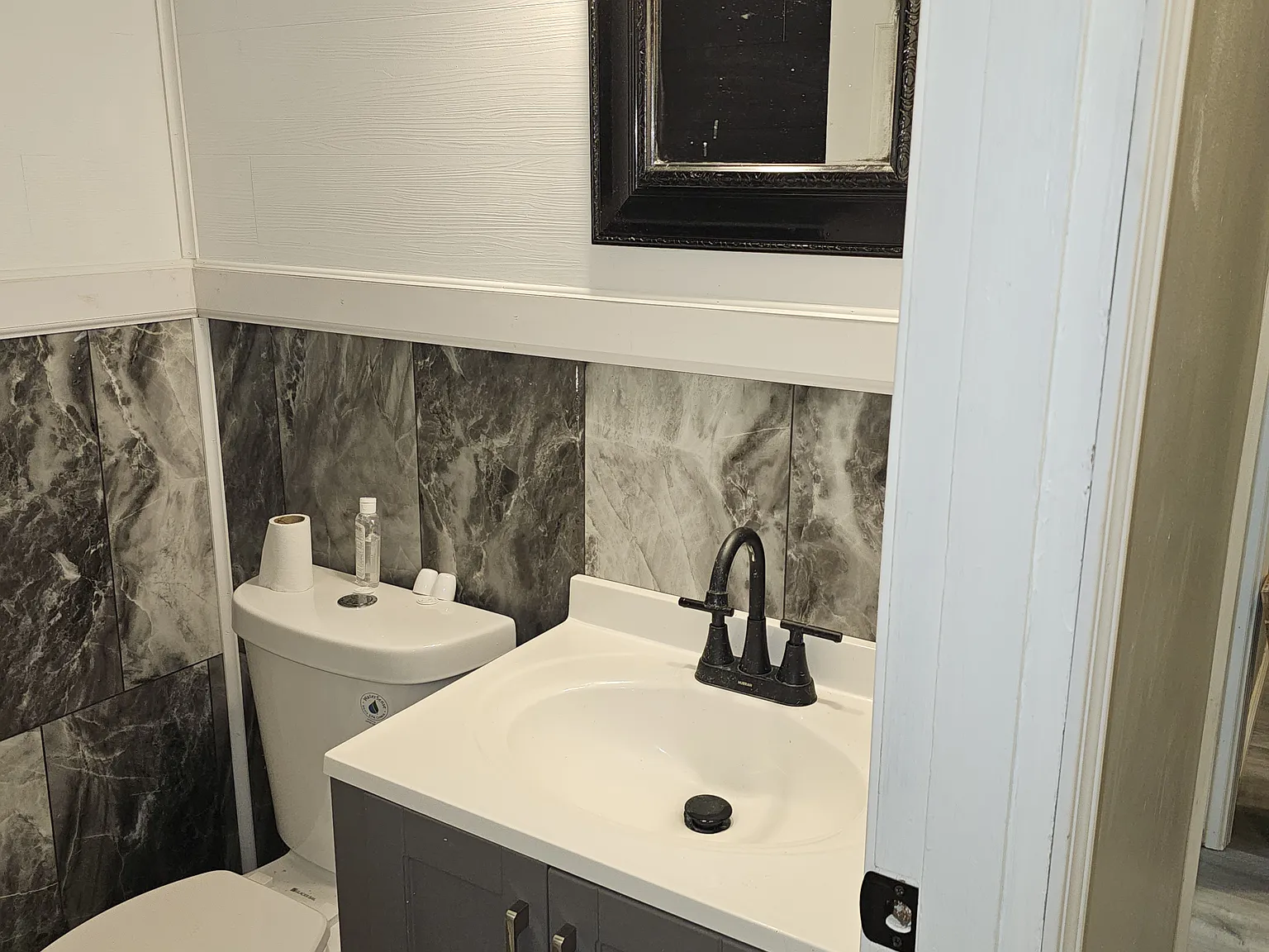 1732 Layton Dr — Photo 2