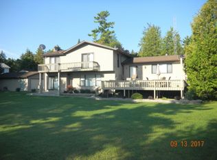 1214 N Lake Huron Shore Dr, Harrisville, MI 48740