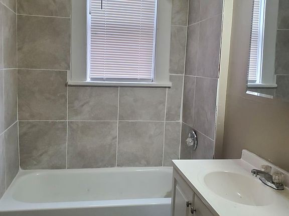 5th image of 7102 Carnegie Ave #3