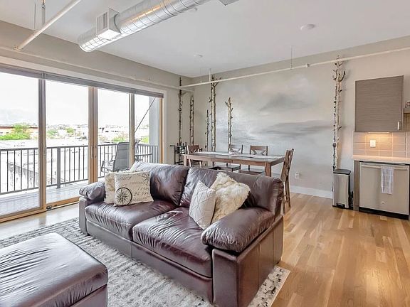 5th image of 117 Bijou St #219