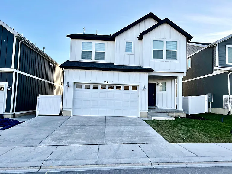 3891 W Cold Pond Ave — Photo 1