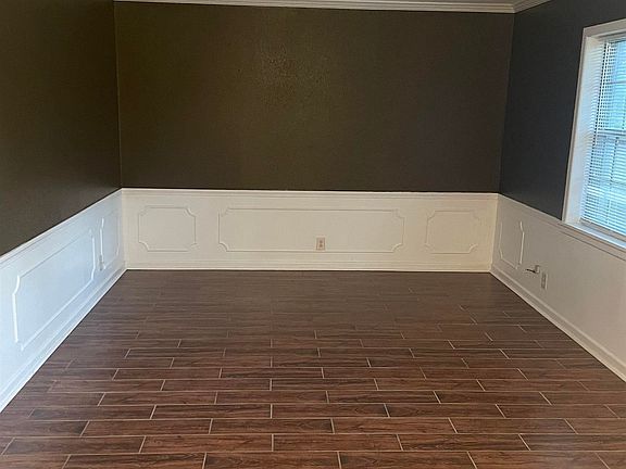 3rd image of 3324 Tanglewood Dr