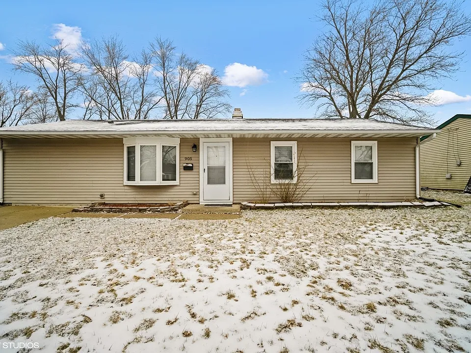 905 Mulberry Ln, Streamwood, IL 60107 | Zillow