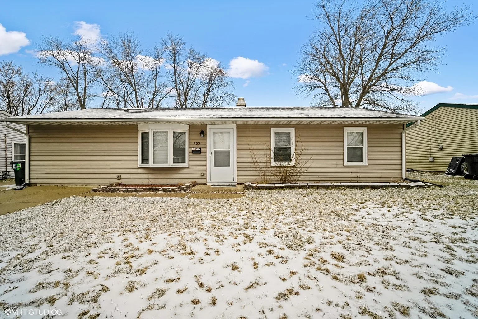 905 Mulberry Ln photo 1