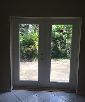 3rd image of 2611 Plantation Dr