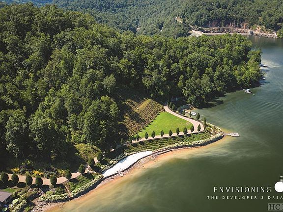 3rd image of 566 Bear Lake Rd