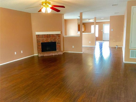 4th image of 2521 Avalon Creek Way