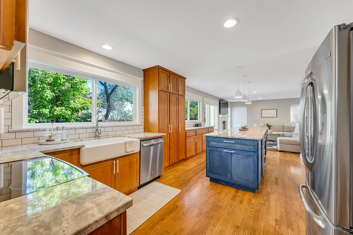 Building Photo - 4529 Windcrest Dr