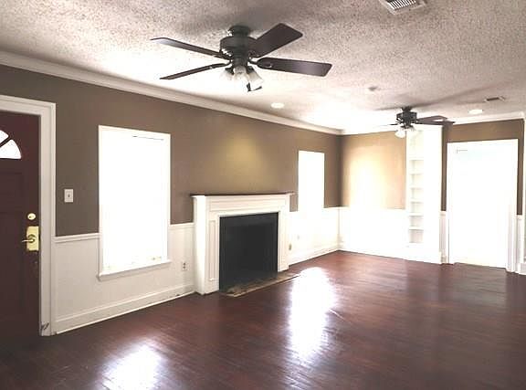 4th image of 409 E Garnett St