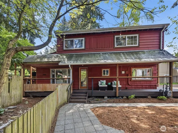 15749 Wallingford Avenue N, Shoreline, WA 98133