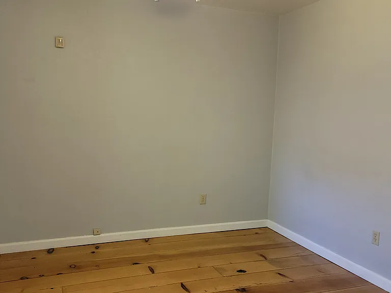 720 Olive St — Photo 12