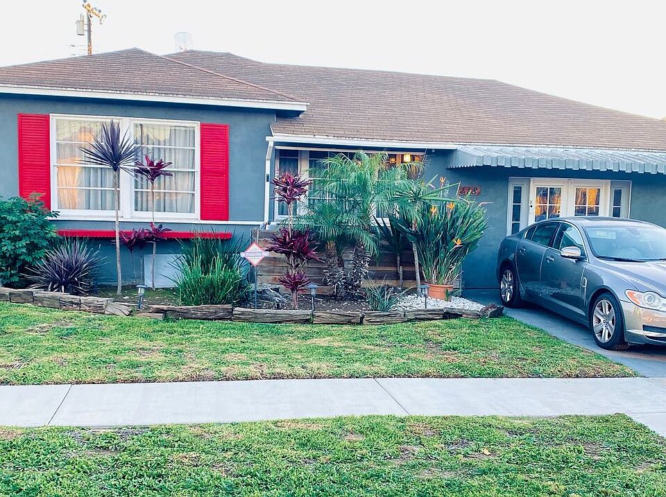 1st image of 118 E 137th St