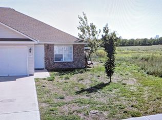 801 Fall Meadow Ln, Belton, MO 64012