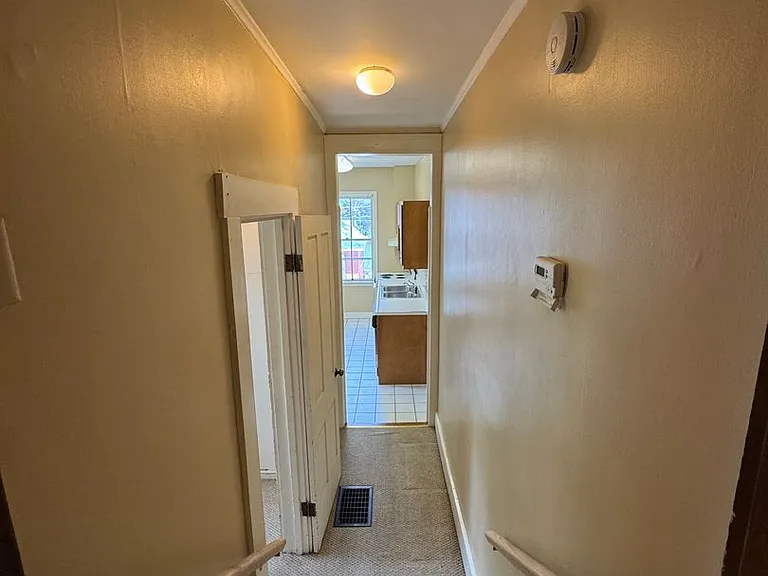 1415 Hampshire St — Photo 10