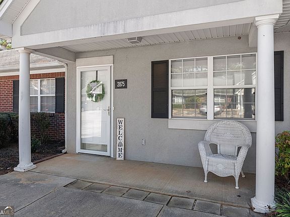 5th image of 2875 Florence Dr