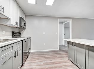 Poplar Ridge Apartments, Fort Wayne, IN 46804