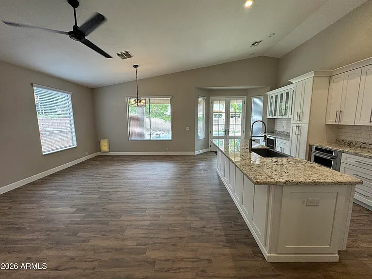 1710 E Tradewind Ct — Photo 11
