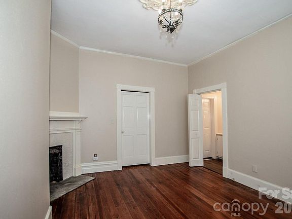 30th image of 316 S Race St