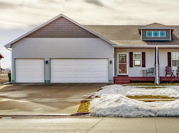 208 Southern Prairie Dr, Madrid, IA 50156