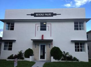 118 S Lakeside Dr, Lake Worth, FL 33460