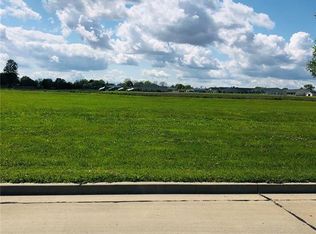 23 N June St, Jerseyville, IL 62052