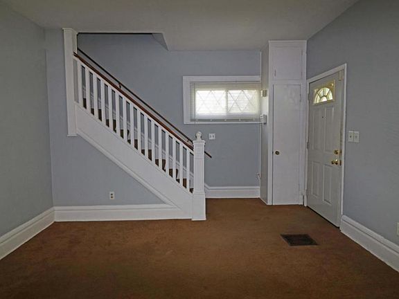 3rd image of 73 N Eureka Ave