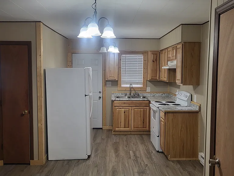 320 W North St #320 — Photo 2