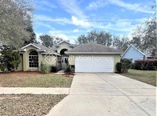 4681 Marsh Harbor Dr, Tavares, FL 32778