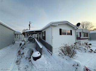 608 Patricia Ave NW, New Philadelphia, OH 44663