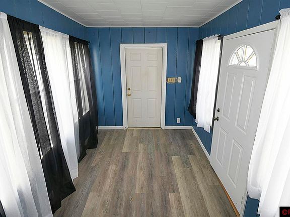 5th image of 1005 Grandview Ave