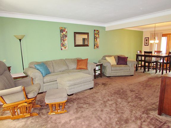 2nd image of 102 Twinbrook Dr