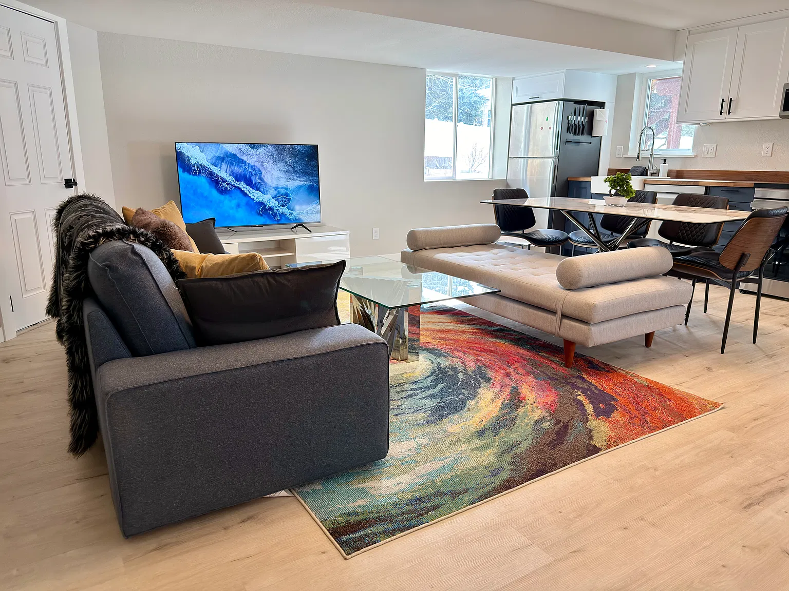 2 bed, 1100 sqft, $1,950 — Photo 3
